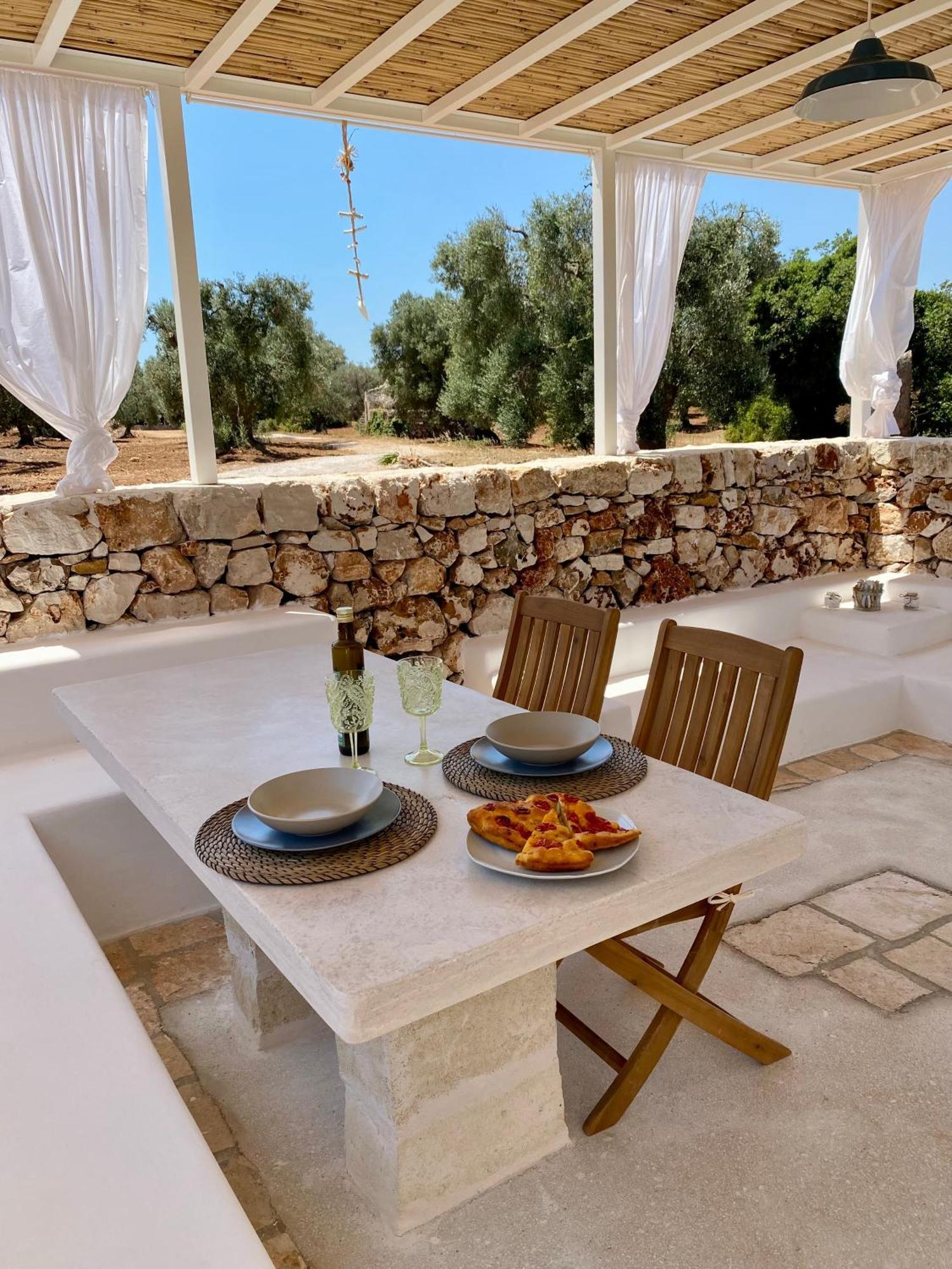 I Trulli Di Alice Villa เชจลีเมสซาปิกา ภายนอก รูปภาพ