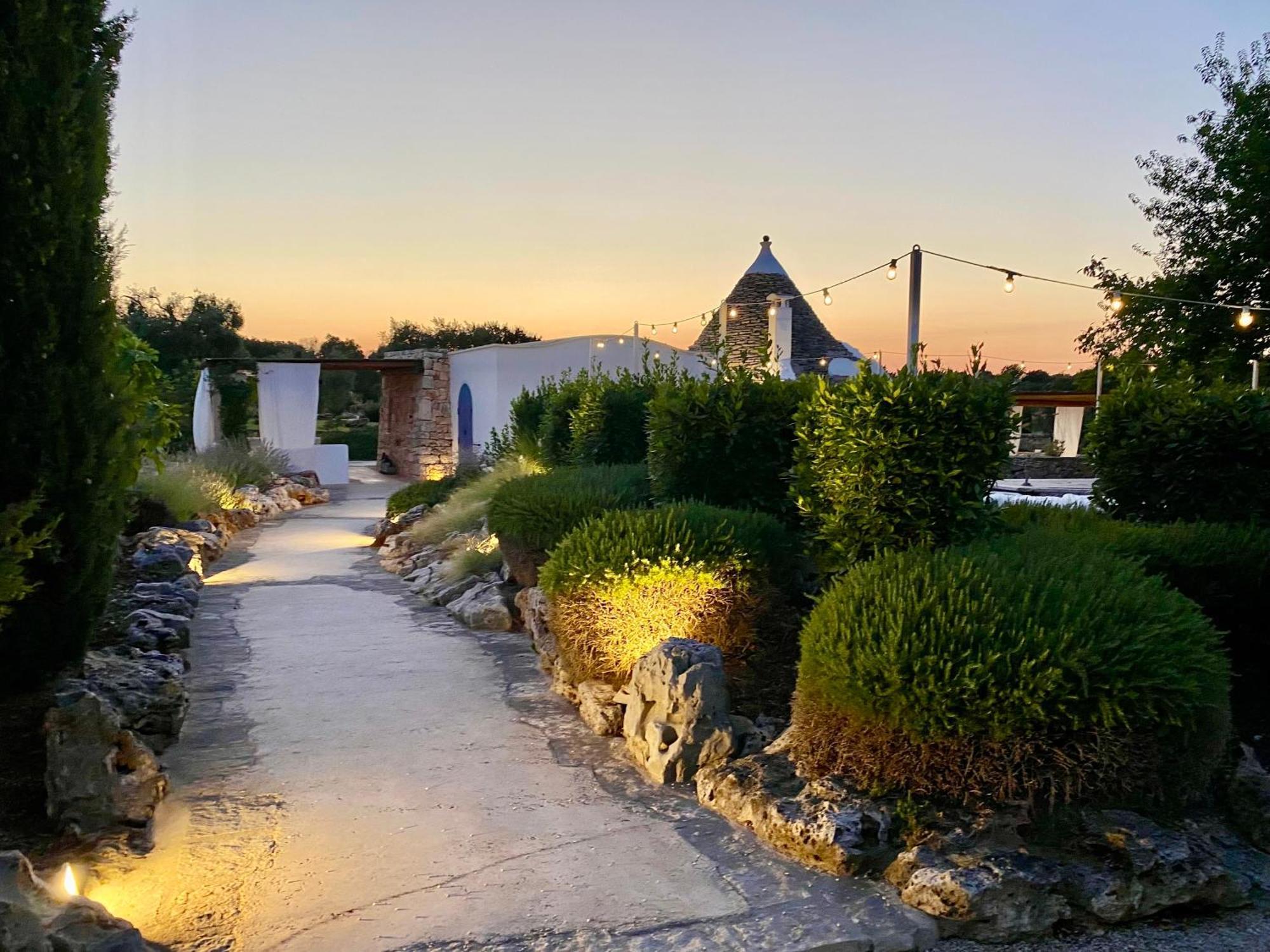 I Trulli Di Alice Villa เชจลีเมสซาปิกา ภายนอก รูปภาพ